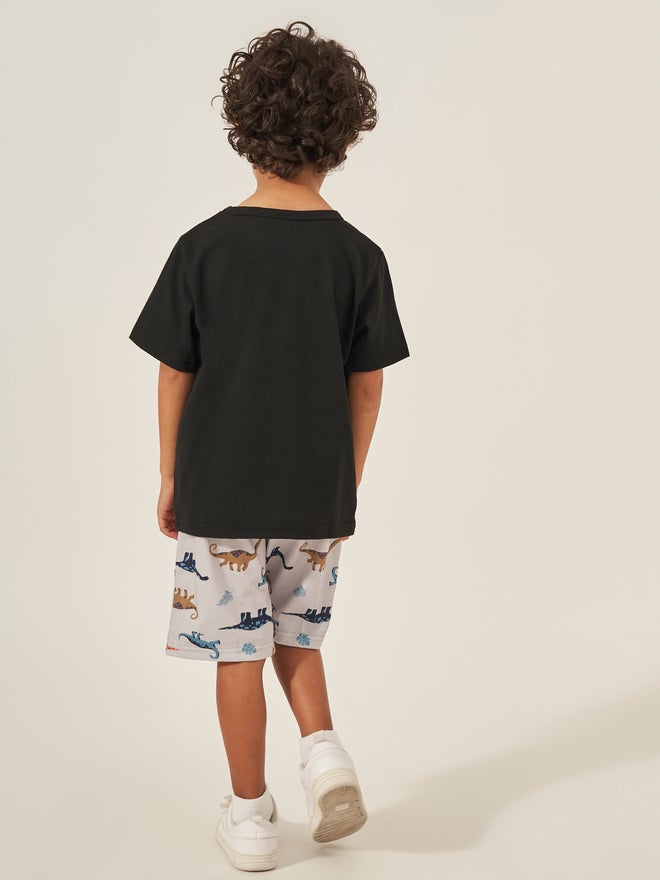 Styli Styli Printed T-Shirt and Shorts Set  - Image 5