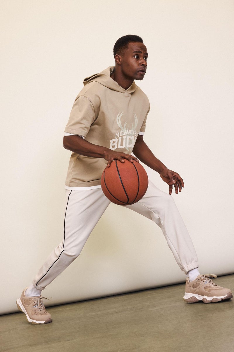 DeFacto Beige Man DeFactoFit NBA Milwaukee Bucks Standard Fit Scuba Fabric Sports Joggers Casual - Image 4