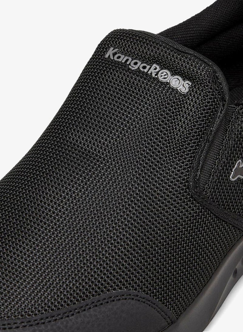 kangaROOS Men's Textured Slip-On Sports Shoes - Image 4