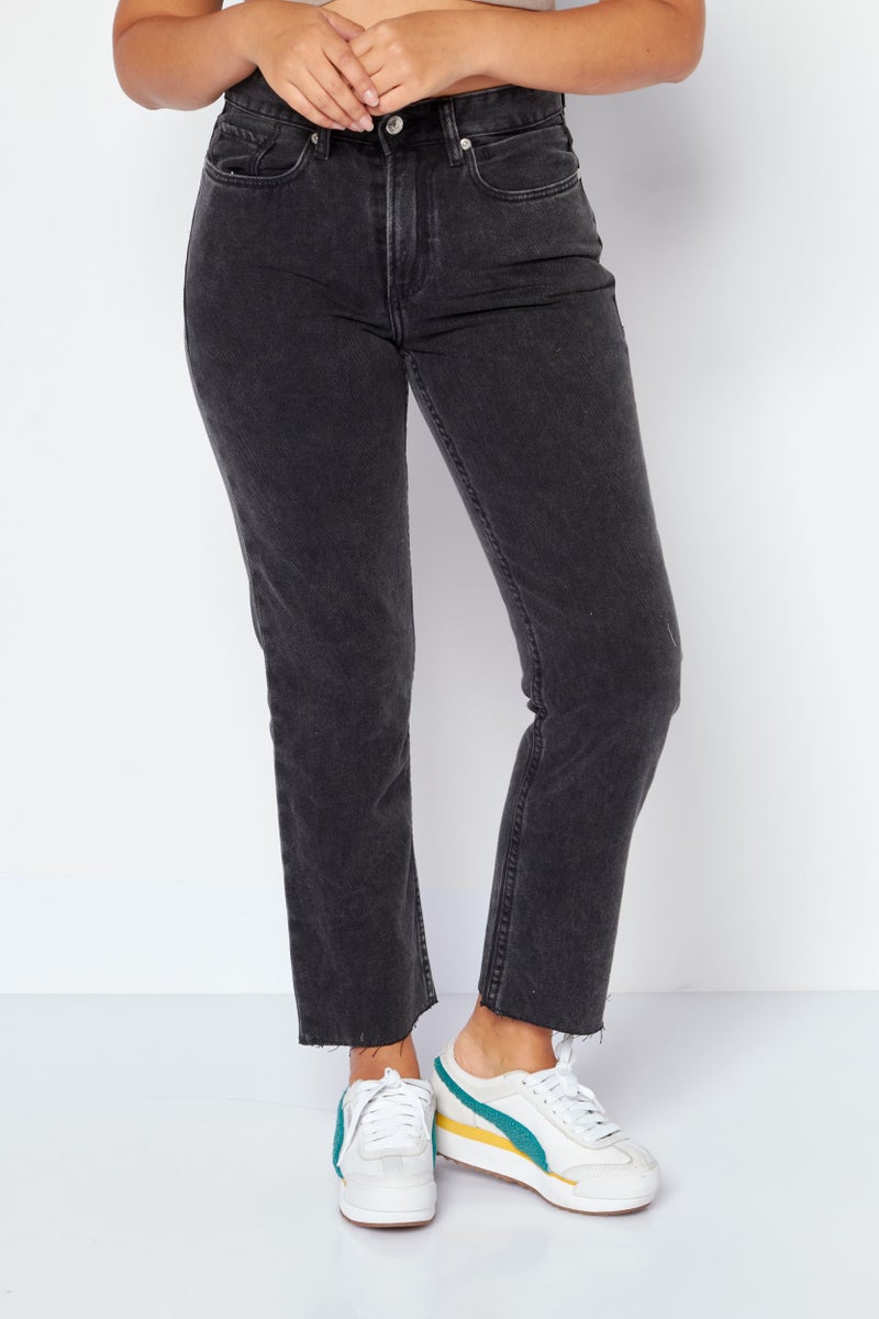 QUIKSILVER جينز نسائي بقصة عادية، مغسول وغير قابل للتمدد، رمادي غامق - Image 1