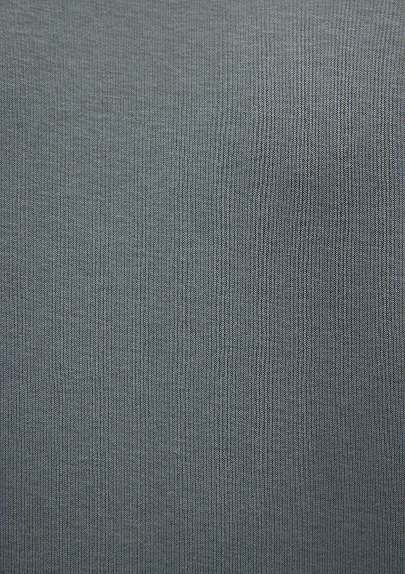 مافي سويت شيرت أساسي بياقة دائرية باللون الأخضر