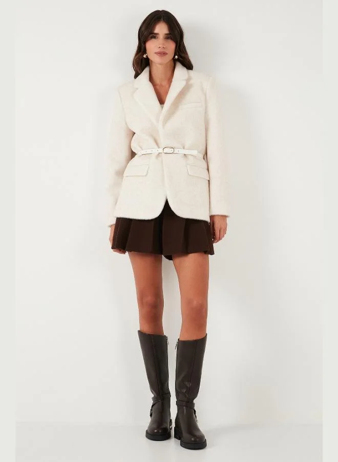 ليلا جاكيت نسائي مبطن بتفاصيل حزام نسيج مخملي بقصة عادية