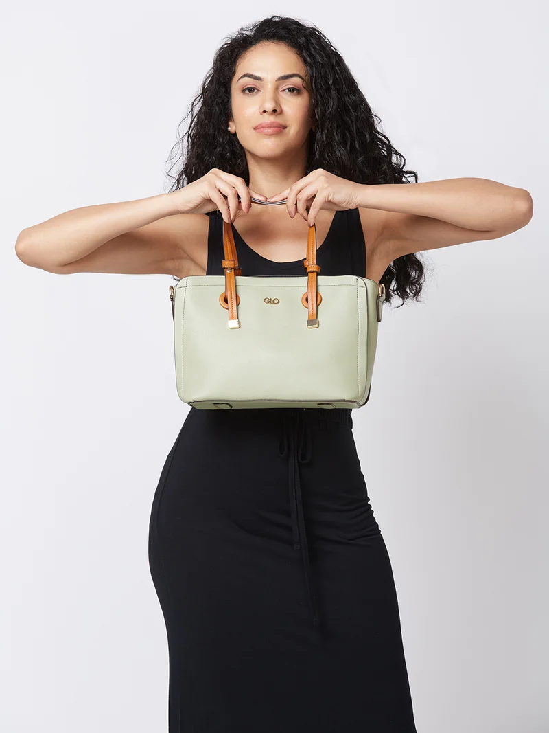 جلو باص حقيبة يد نسائية خضراء بالنعناع بنقوش