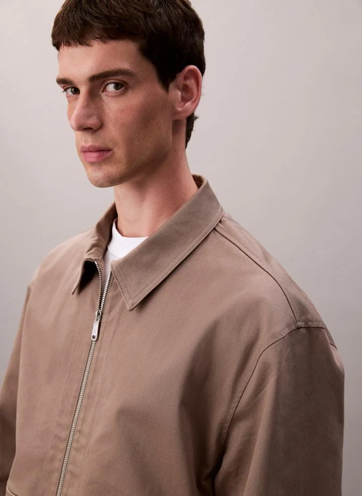 Calvin Klein Jeans  Cotton Stretch Utility Relaxed Jacket for Men | Best Price UAE