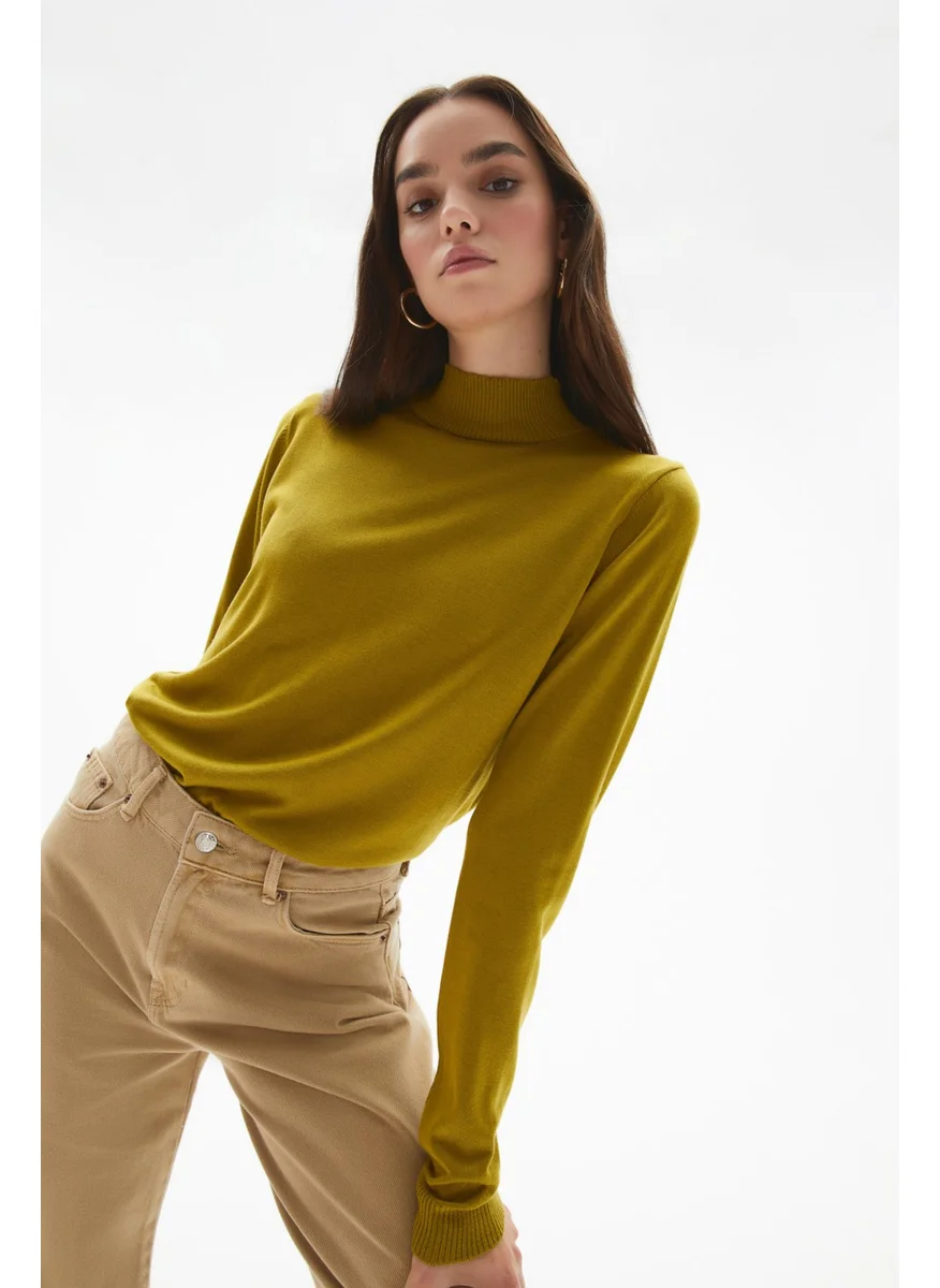 JUNE Half Turtleneck Women's Knitwear Sweater