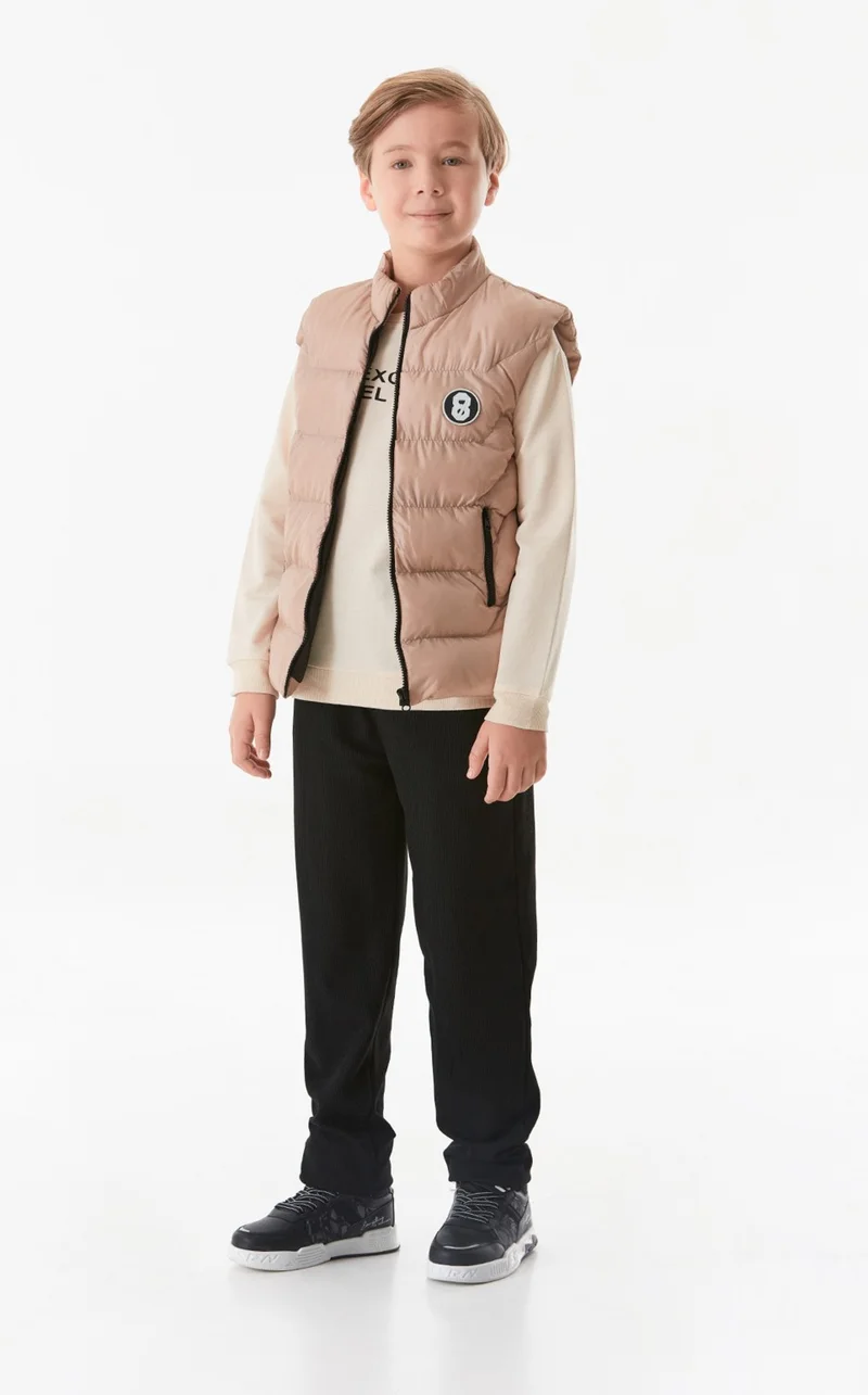 فولامودا Double Pocketed Boys Puffer Vest with Emblem