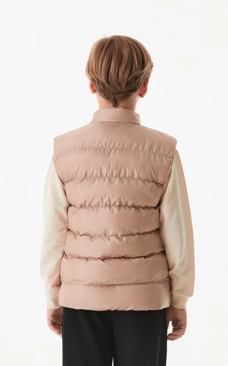 فولامودا Double Pocketed Boys Puffer Vest with Emblem