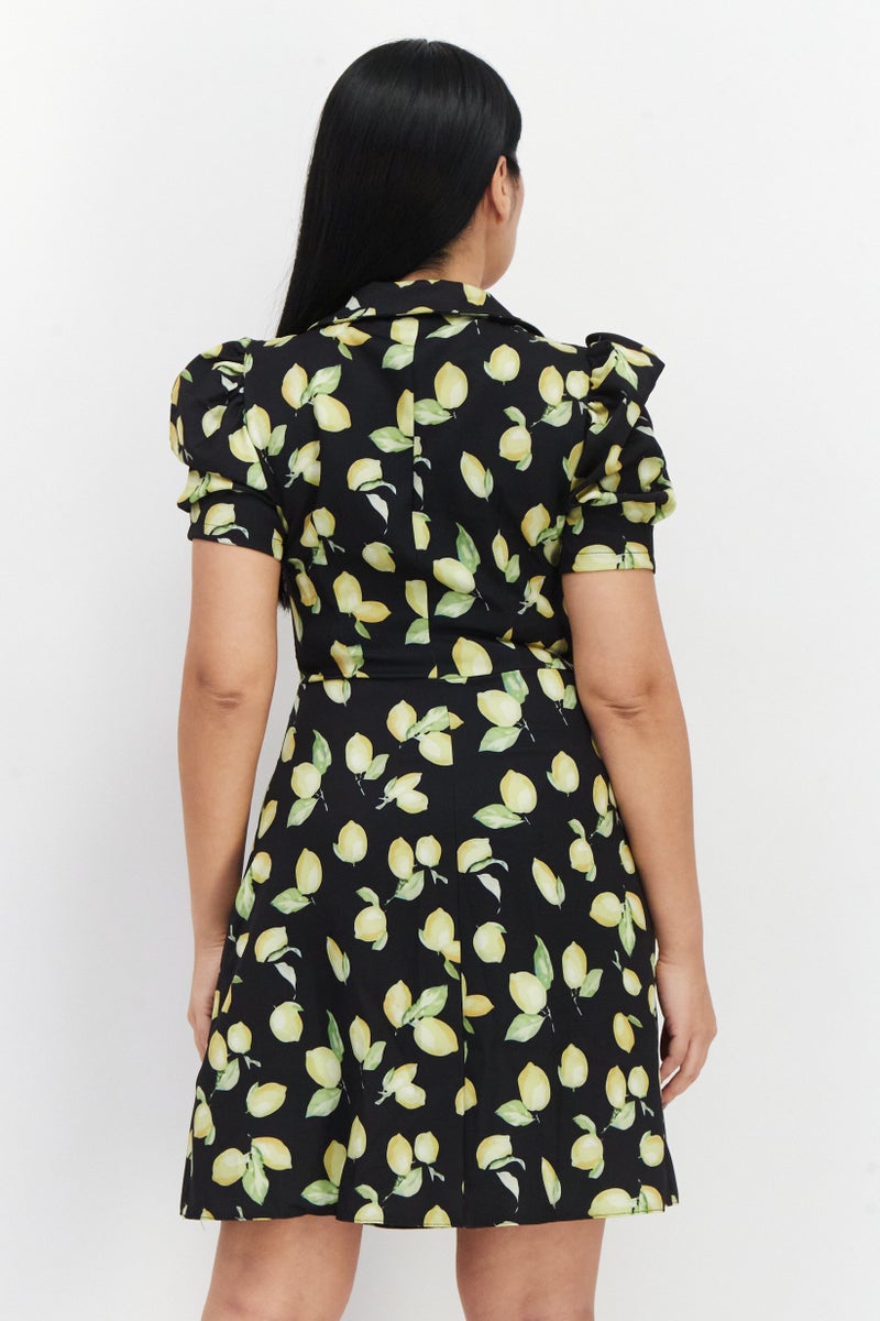 trendyol فستان ميدي قصير الأكمام بطبعة شاملة للنساء، أسود - Image 2