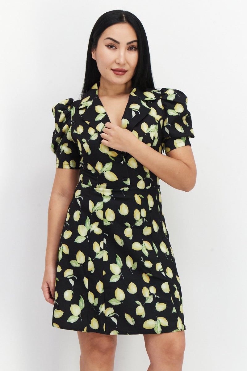 trendyol فستان ميدي قصير الأكمام بطبعة شاملة للنساء، أسود - Image 1