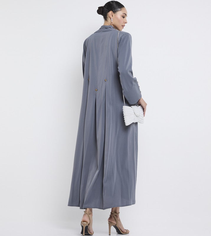 ROZA Elegant Pleated Abaya with Star Brooch - Image 5