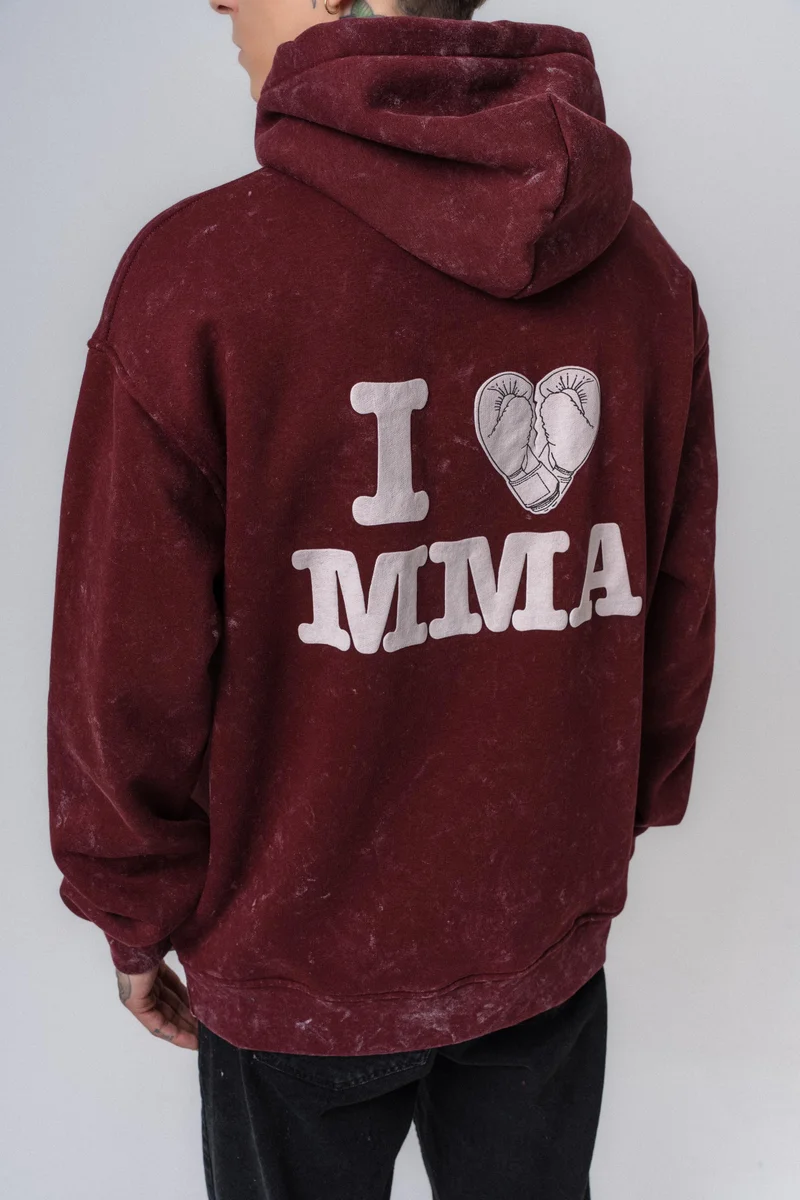 ريسباير هودي رجالي واسع (Oversize) بغطاء رأس مطبوع بعبارة "MMA" لون خمري (Bordo)