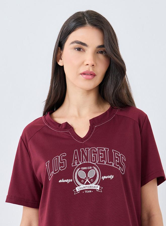 ستايلي طقم تي شيرت وشورت بياقة على شكل حرف  من ستايلي لوس أنجلوس - Image 3