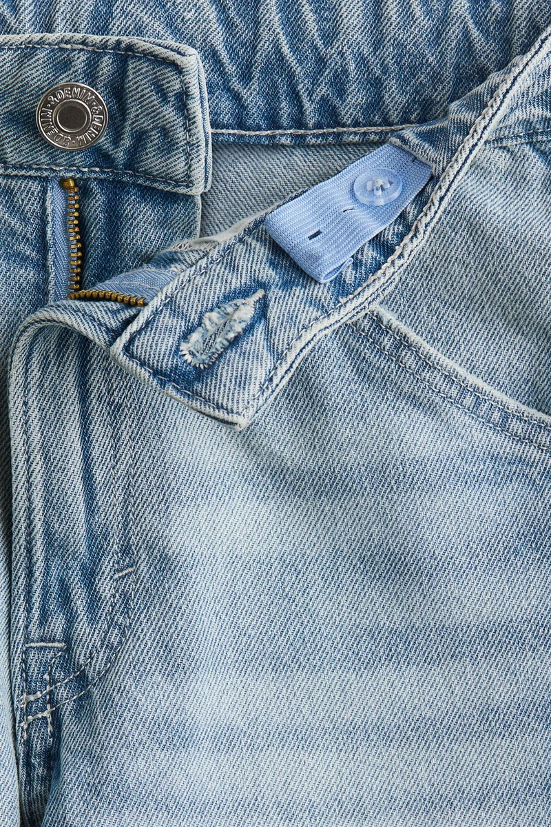 اتش اند ام جينز كاربنتر بقصة فضفاضة