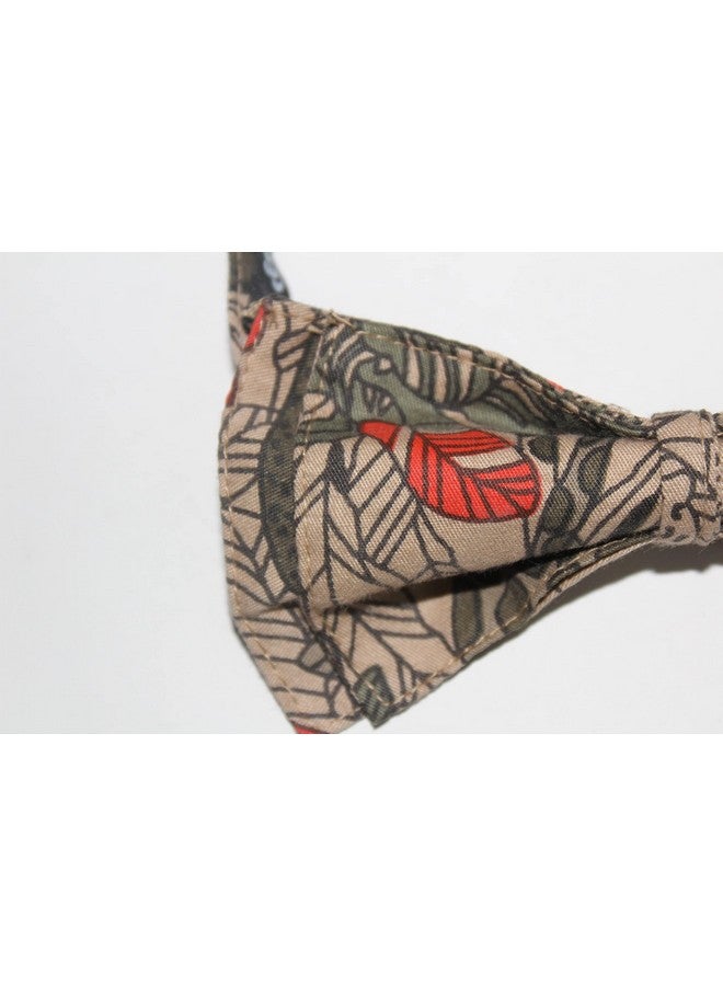 إيميلي بيتس طوق كلاب مع ربطة عنق على شكل فيونكة، طوق سريع الفك مطبوع عليه أزهار ناعم ومريح وقابل للتعديل للكلاب والقطط الصغيرة والمتوسطة والكبيرة (صغير، بني) - Image 4