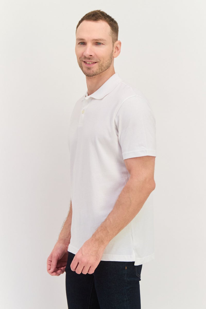 GAP Men Regular Fit Textured Short Sleeves Polo Shirt, White - Image 2