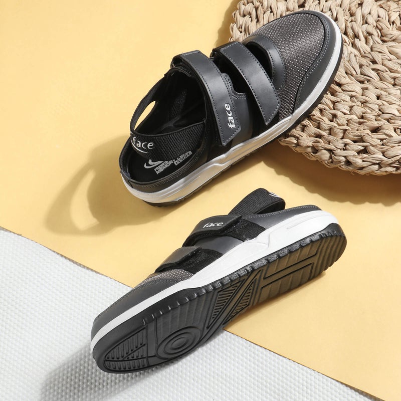 Face أحذية كلوغ صيفية سوداء للأولاد - Image 1