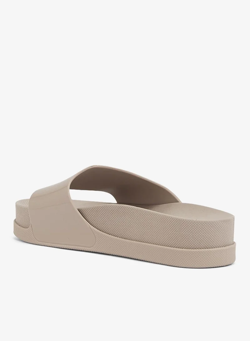 فويسيز صندل نسائي مانع للانزلاق - بيج