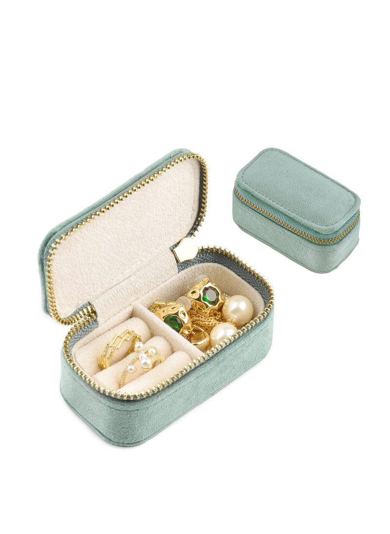 SYOSI - Mini Jewelry Travel Case, Velvet Small Travel Jewelry Box, Portable Jewelry Travel Organizer Box for Rings Earrings Necklaces, Gifts for Women Girls(Green Emerald) - Image 1