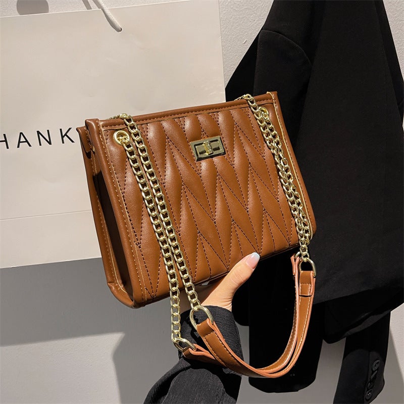 Rhombic Texted Small Bag Women'S 2024 Fashionable Chain Shoulder Crossbody Bag Distinctive Fashionable Small Square Bag - Image 4