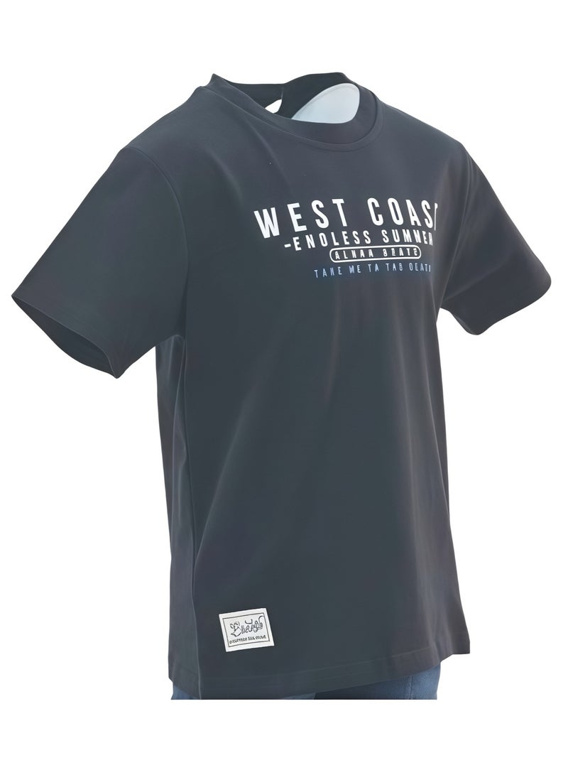 جوانا تي شيرت أولاد برقبة دائرية وأكمام قصيرة بطبعة "ويست كوست إندلس سامر" - أسود - Image 5