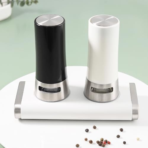 UMAI Salt and Pepper Container Set (60ml) | Magnetic Base Sprinkler for Dining Table | Black and White Salt Holder - Image 1