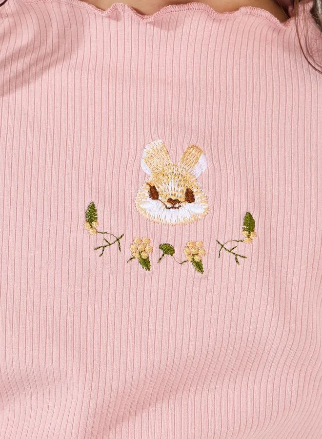 Styli Ribbed Knit Rabbit Embroidered Ruffle Trim Mock Neck T-Shirt