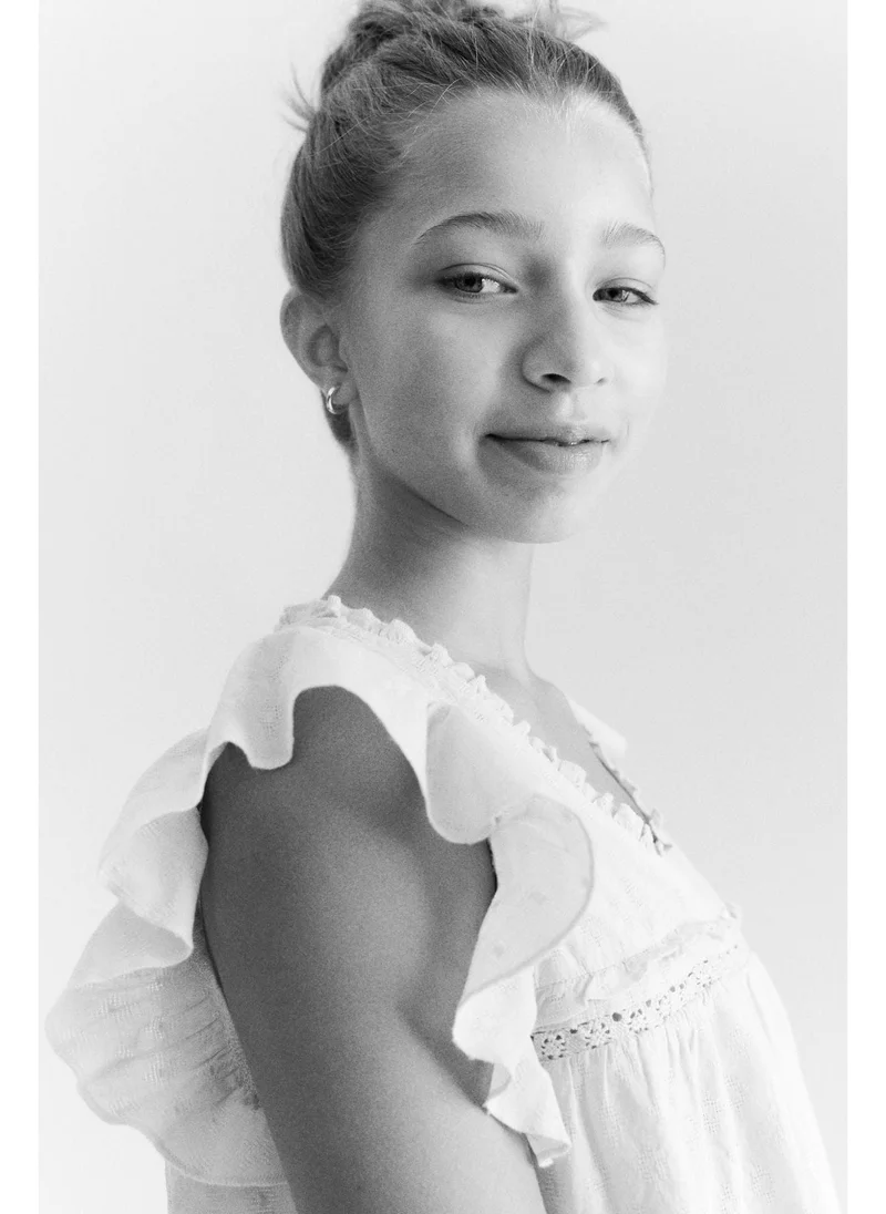 اتش اند ام Frill-trimmed cotton blouse