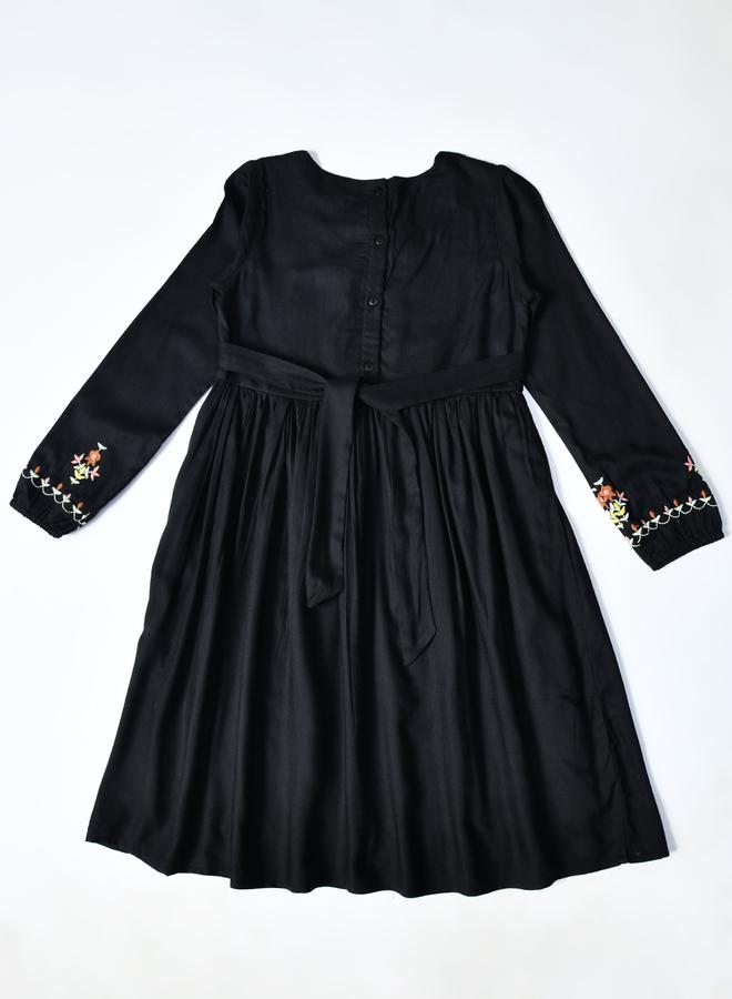 BELLA MODA Embroidered Detail Dress - Image 3