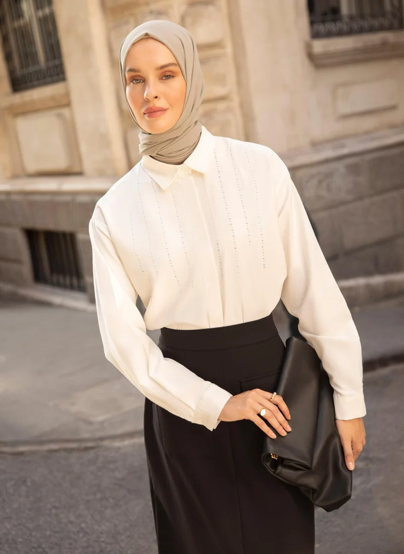 رفقة من مودانيسا Black Pencil Skirt with Hidden Slit Detail and Pockets - Refka