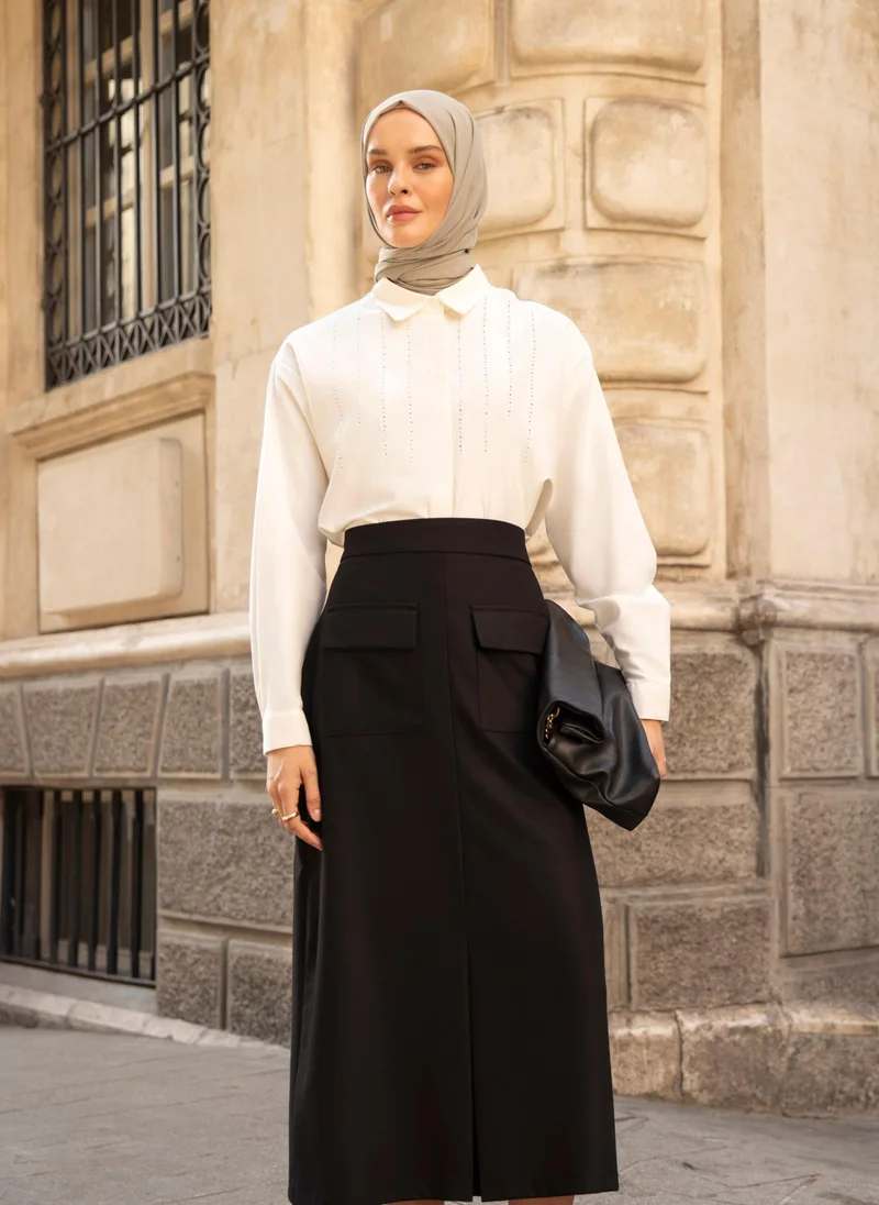 رفقة من مودانيسا Black Pencil Skirt with Hidden Slit Detail and Pockets - Refka