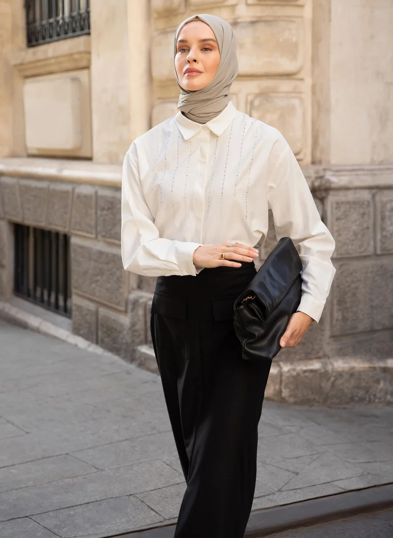 رفقة من مودانيسا Black Pencil Skirt with Hidden Slit Detail and Pockets - Refka