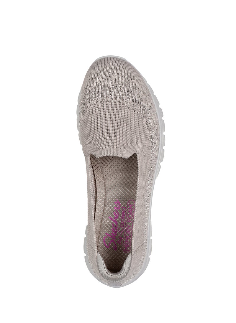 SKECHERS Graceful  - Image 4