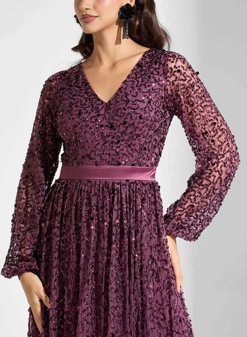 مايا Sequin Embellished Dress