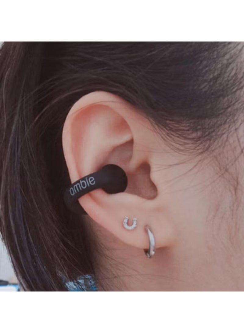أمبي سماعات أذن Ambie Sound اللاسلكية بتقنية البلوتوث مع خطاف للأذن وسماعات أذن رياضية (أسود) - Image 2