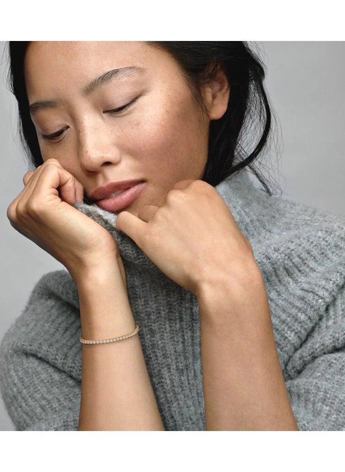 باندورا سوار تنس لامع