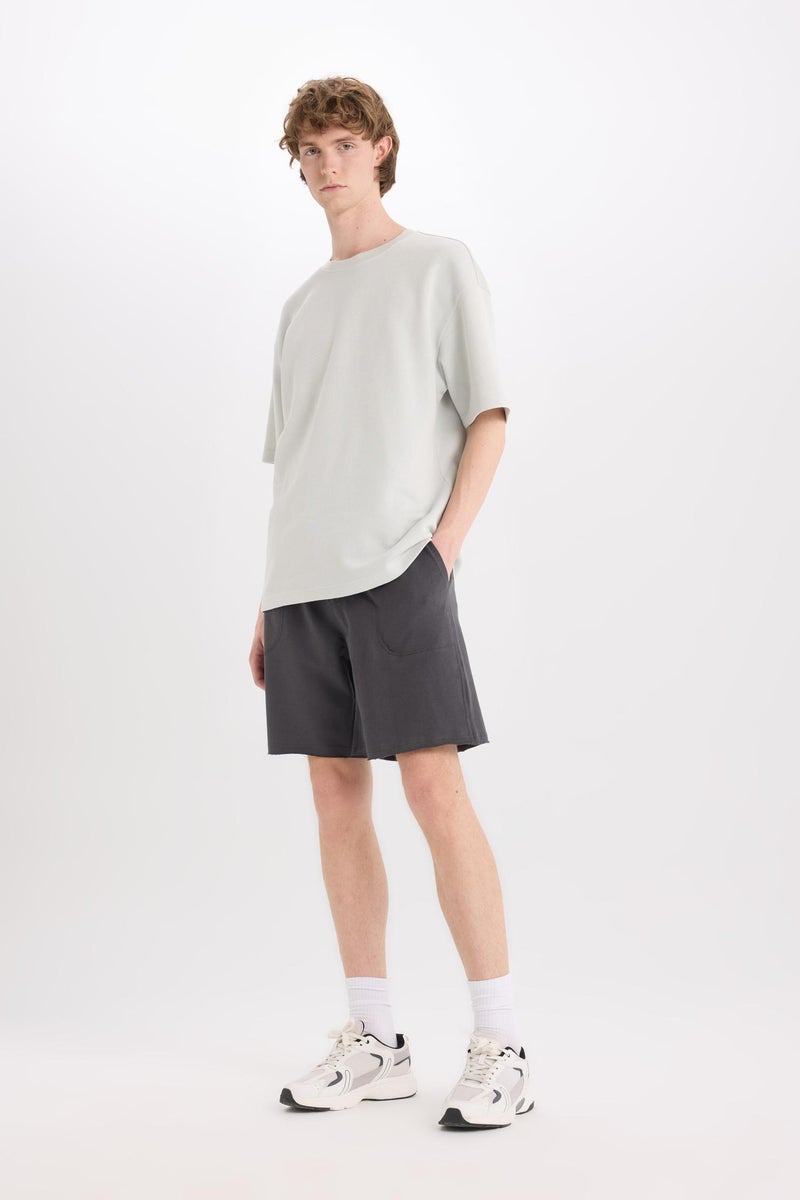 DeFacto Man Slim Fit Thin Sweatshirt Fabric Super Skinny Hem Shorts - Image 3