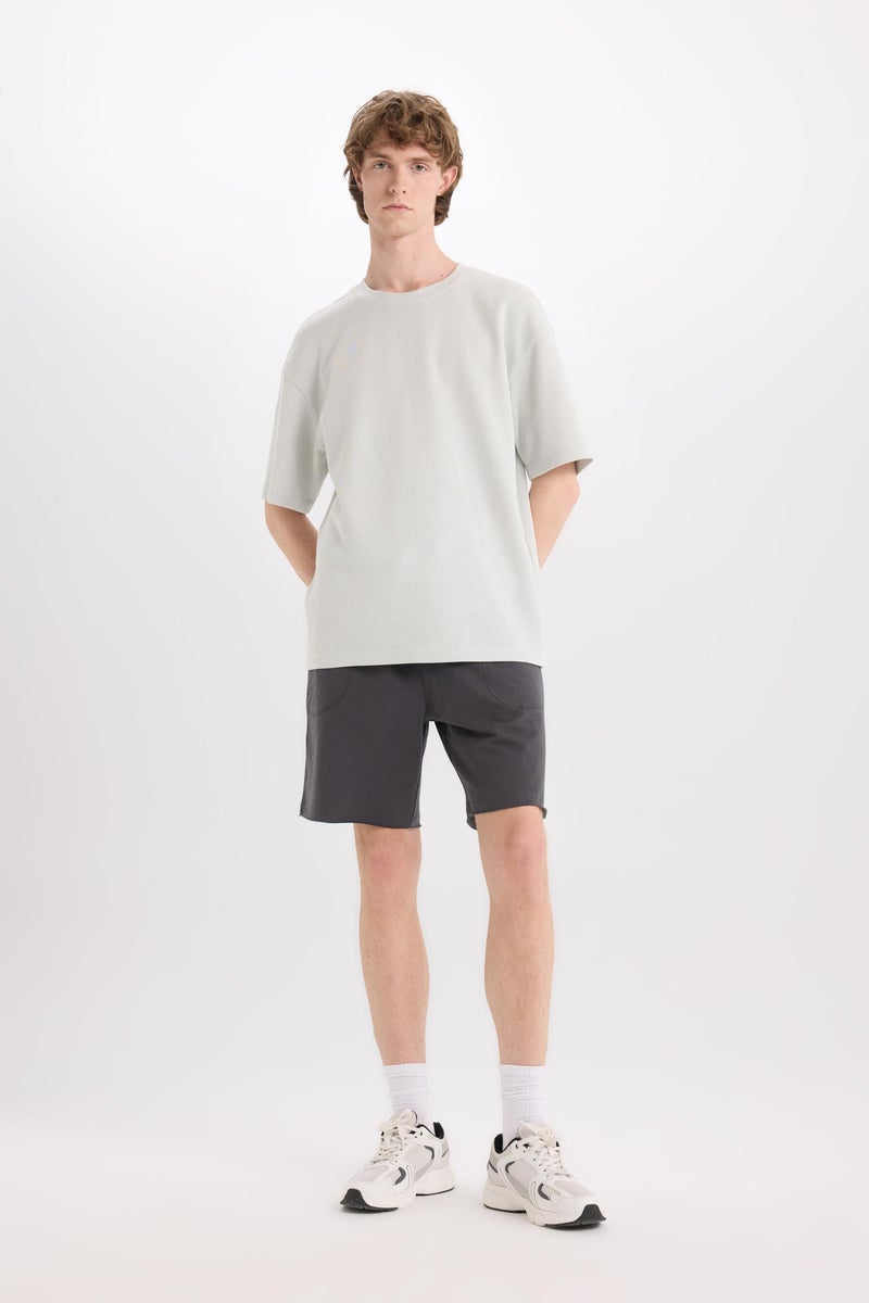 DeFacto Man Slim Fit Thin Sweatshirt Fabric Super Skinny Hem Shorts - Image 2