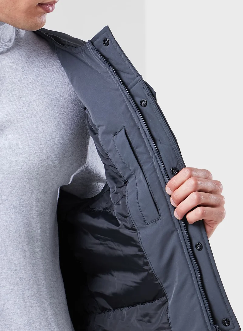izzue Logo Gilet