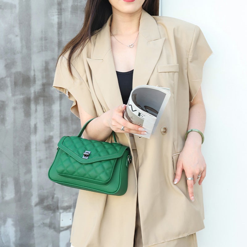 Small Fragrant Style Diamond Lattice Handbag First Layer Cowhide Portable Style Texture New Bag Female Manufacturers - Image 2