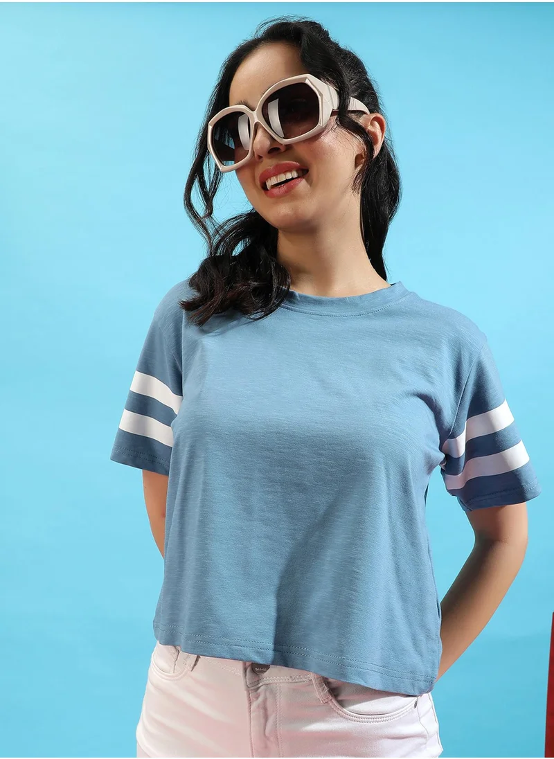 Campus Sutra Campus Sutra Women's Solid Light Blue Boxy Top For Casual Wear | Crew Neck | Short Sleeve | Poly Cotton Top Crafted With Regular Sleeve & Comfort Fit For Everyday Wear
