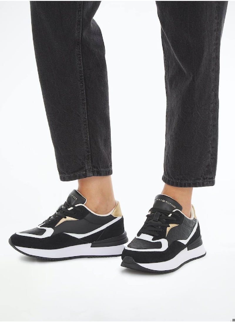Women's Th Monogram Leather Runner Trainers -  Leather upper, Black - pzsku/ZCB71A35BACB7D68360CAZ/45/_/1727274458/8c9fcec1-bce3-4a32-b8a7-b2730f49db61
