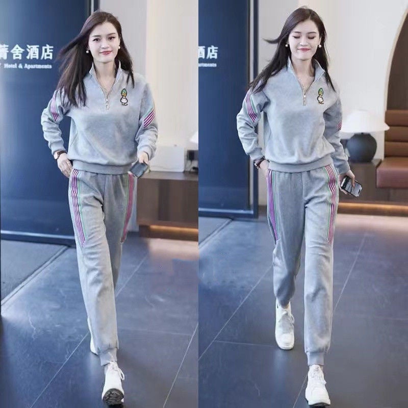 Age-reducing casual sportswear suit womens 2024 Spring and Autumn new fashion fashionable sweater sweatpants two-piece set Black