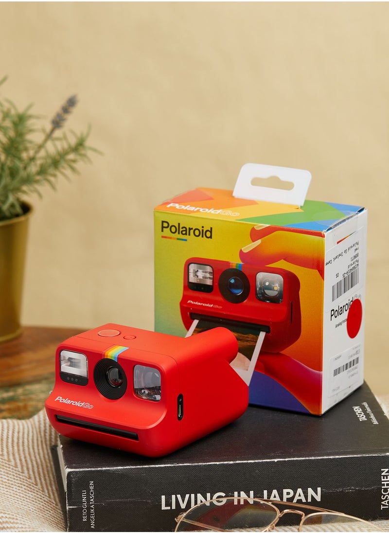 Polaroid Go Instant Camera - pzsku/ZCB88433D60C996F0A6EAZ/45/_/1694675839/94f489af-bf41-4e06-a568-a3e4790f4e57