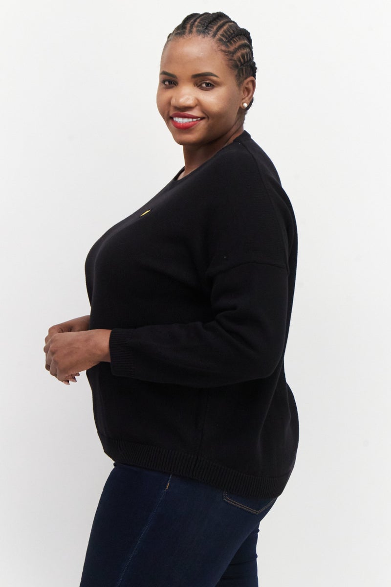 Lyle & Scott Women Crew Neck Long Sleeve Knitted Sweater, Black - Image 2