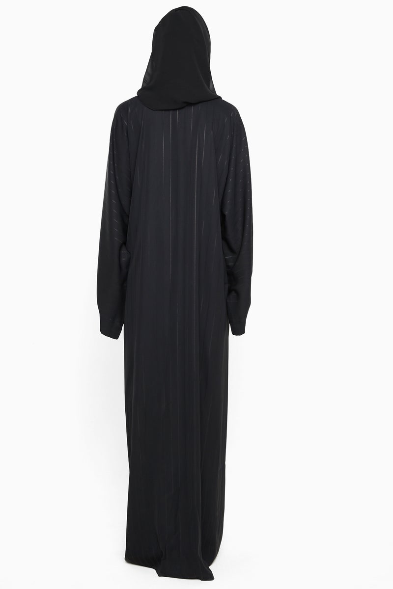 النخبة عباءة أنيقة بتفاصيل خطوط لامعة - Image 3