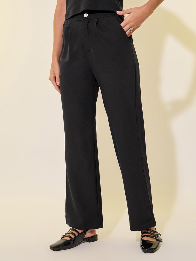 Styli Styli Solid Button Front Top and Pants Co-Ords  - Image 4