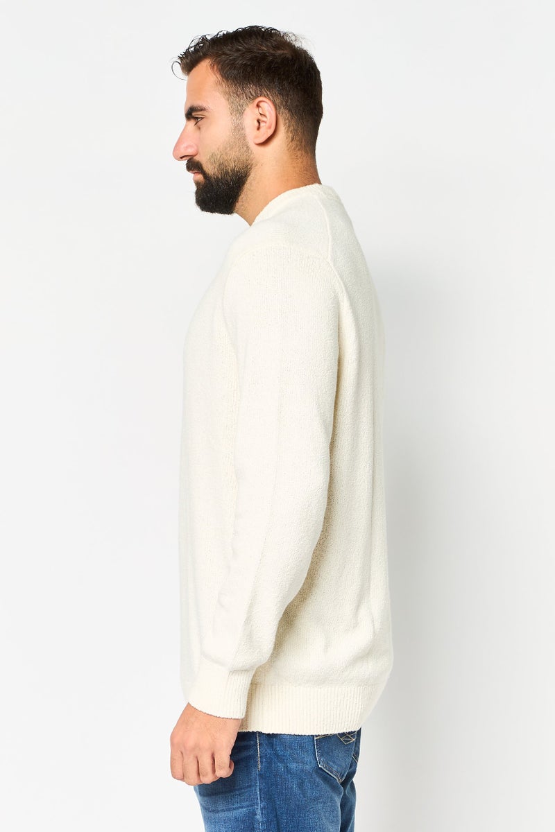 Celio سويت شيرت رجالي بأكمام طويلة و ياقة دائرية، كريم فاتح - Image 3