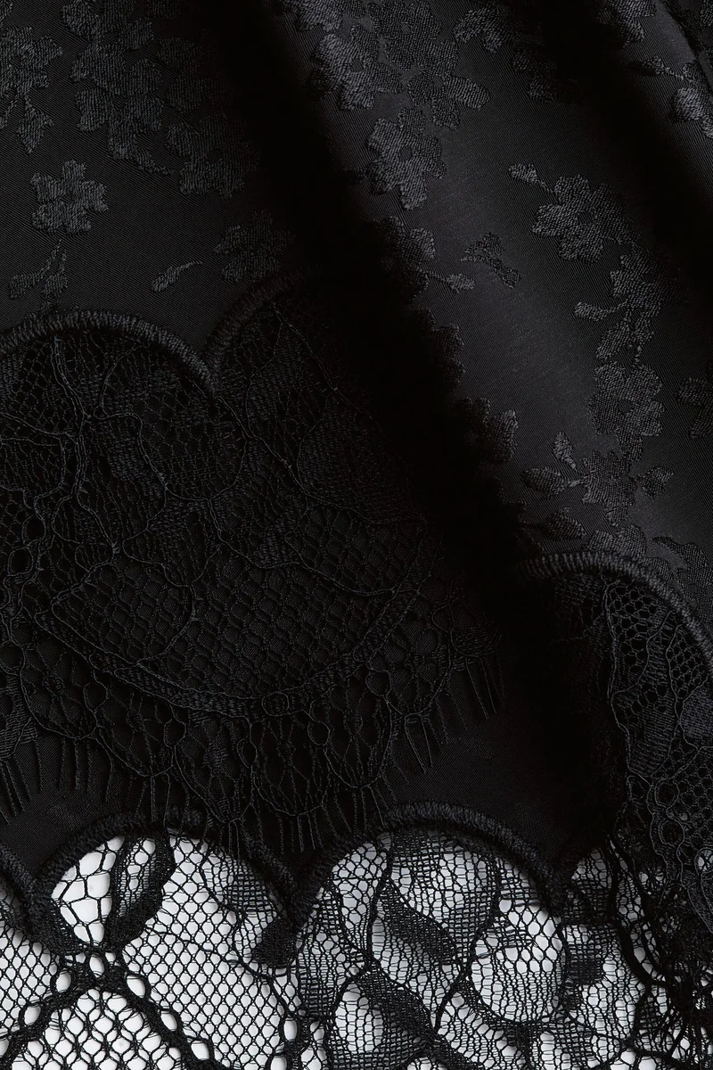 H&M Lace-trimmed midi skirt