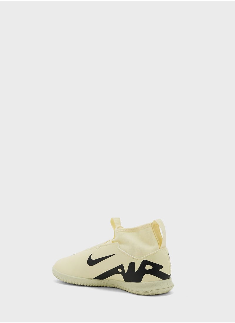 Nike - Youth Jr Zoom Superfly 9 Academy Ic - Image 1