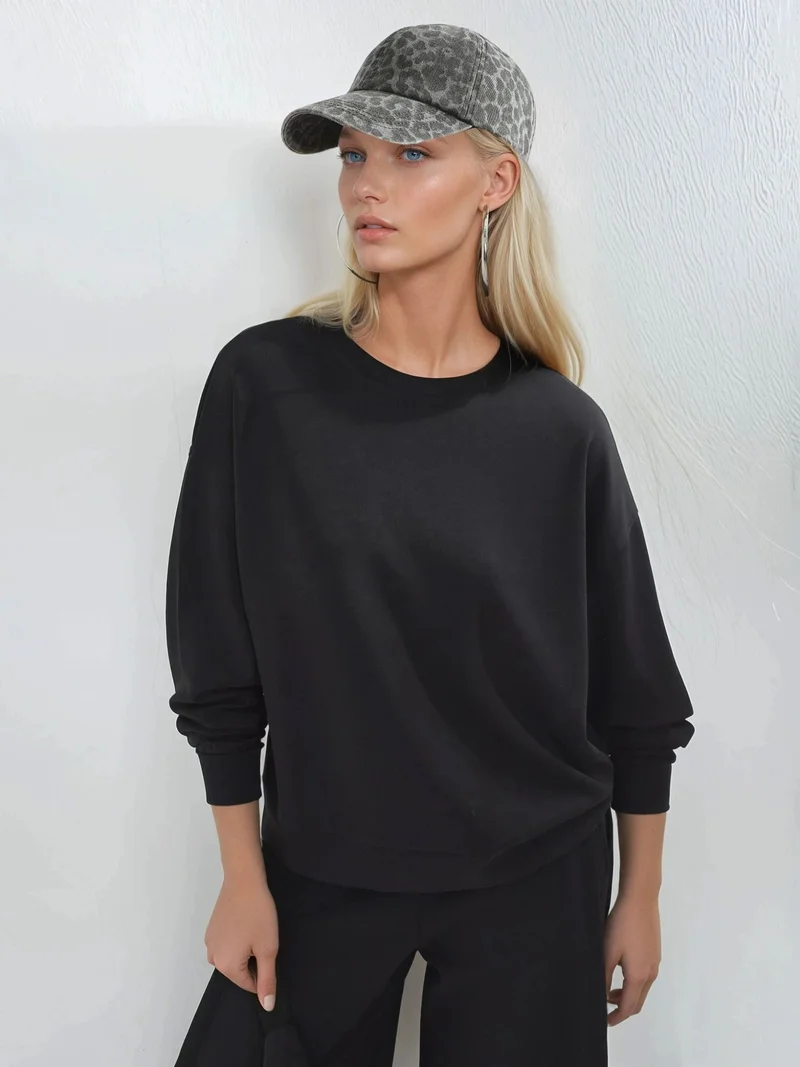 بوسيم بلوزة قطنية مريحة بياقة دائرية